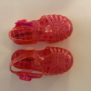 Never worn Cat& Jack jellies size 5/6
